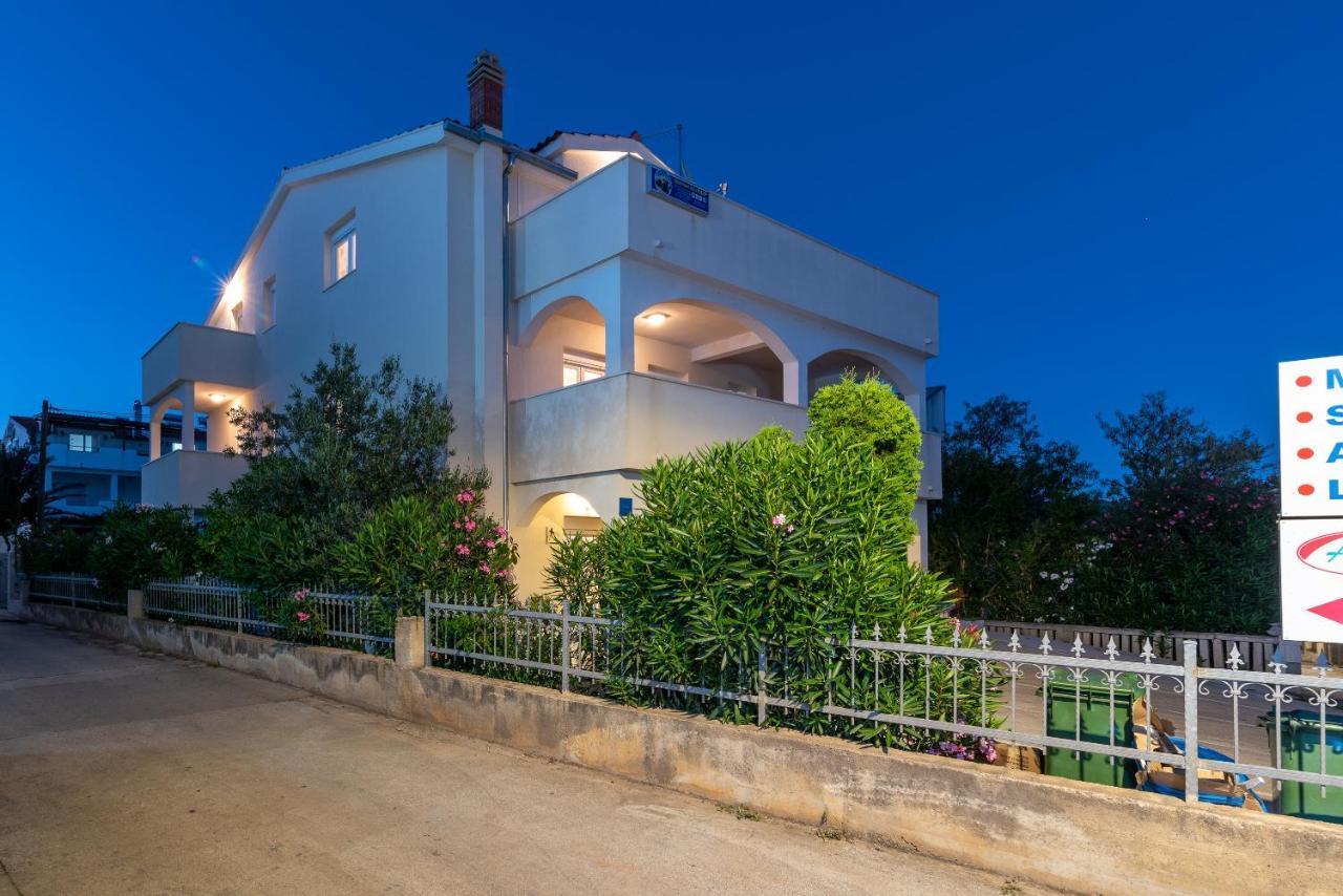 Apartments Villa Filip Trogir Eksteriør billede
