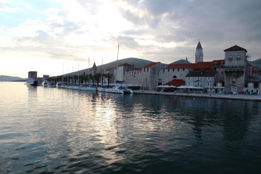 Apartments Villa Filip Trogir Værelse billede